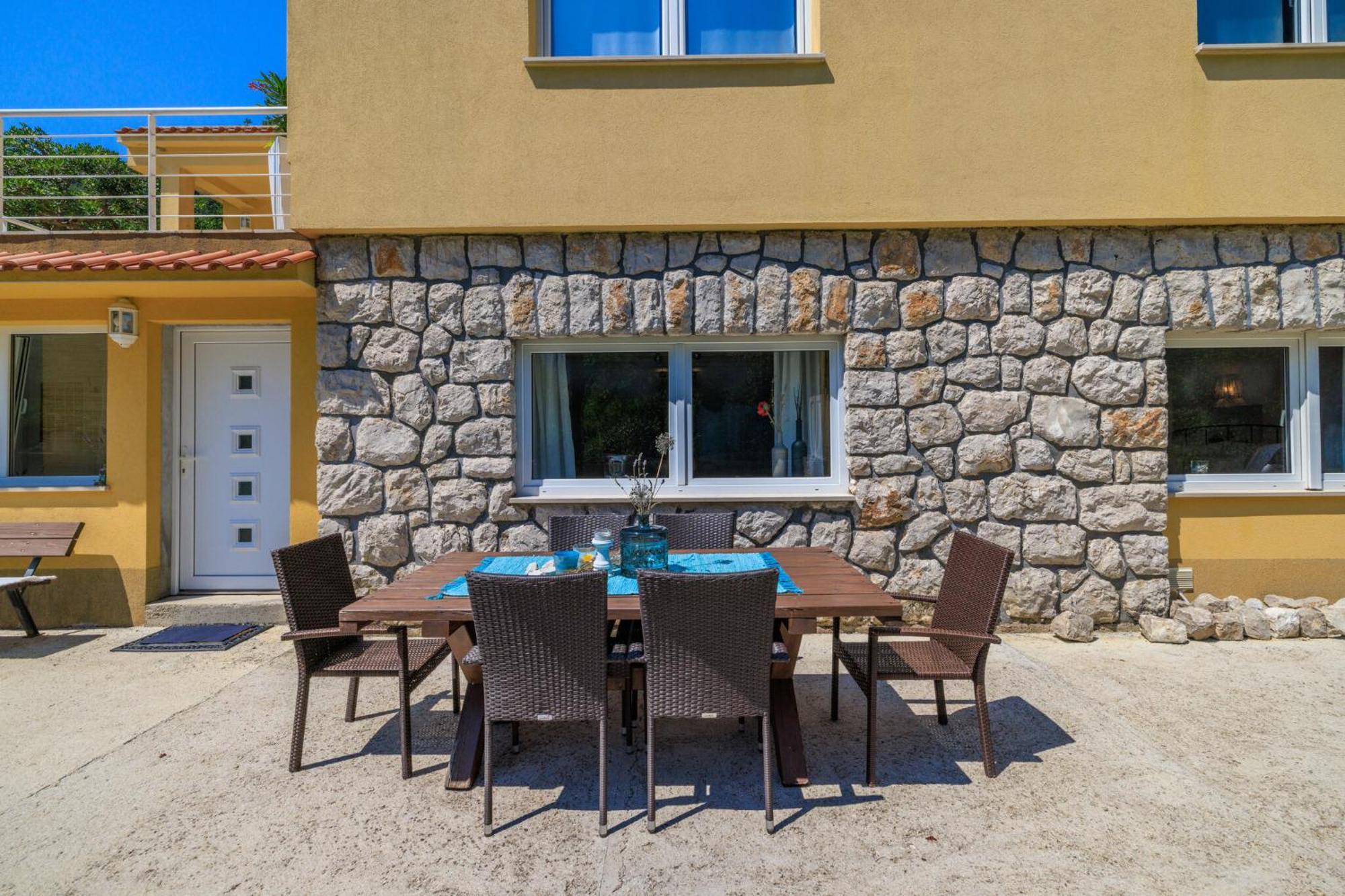 Emaris Daire Tribalj  Dış mekan fotoğraf